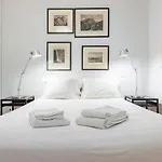 Castelo Design Aparment W/ Balcony & Super View By Lovelystay * Lisboa