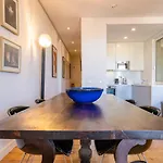 Castelo Design Aparment W/ Balcony & Super View By Lovelystay Apartman