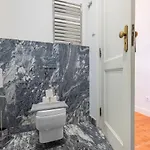 Castelo Design Aparment W/ Balcony & Super View By Lovelystay * Lisboa