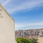 Castelo Design Aparment W/ Balcony & Super View By Lovelystay
