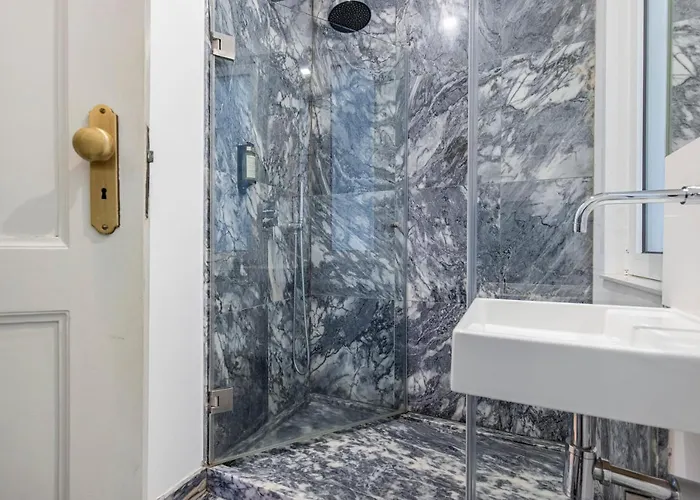 Castelo Design Aparment W/ Balcony & Super View By Lovelystay Διαμέρισμα