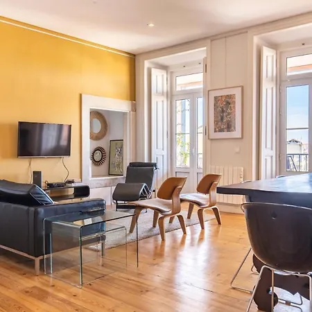 Castelo Design Aparment W/ Balcony & Super View By Lovelystay Apartman Lisboa
