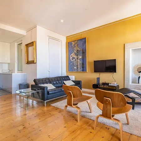 Castelo Design Aparment W/ Balcony & Super View By Lovelystay Apartment