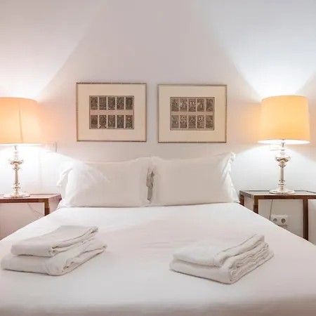 Castelo Design Aparment W/ Balcony & Super View By Lovelystay Apartment Lisbon