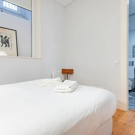 Castelo Design Aparment W/ Balcony & Super View By Lovelystay Apartment